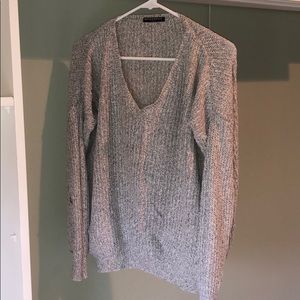 V-neck Brandy Melville sweater